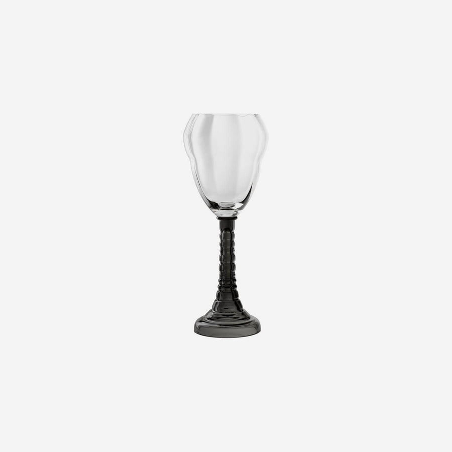 https://www.bonadea.com/cdn/shop/products/Hering_Berling_-_Domain_Clear_Champagne_Glass_1005_030_00_-_BONADEA.jpg?v=1576092128&width=900
